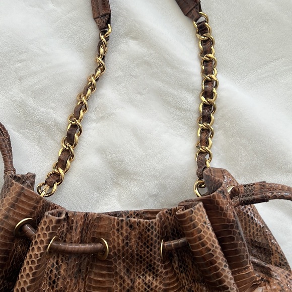 HALSTON HERITAGE PURSE - Picture 3 of 9